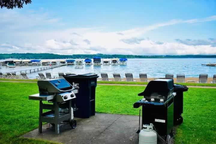 Top Floor Luxury, Sauna, Private Pool, Lake Bellaire Beach, 5 Beds, 4 Full Bath Экстерьер фото